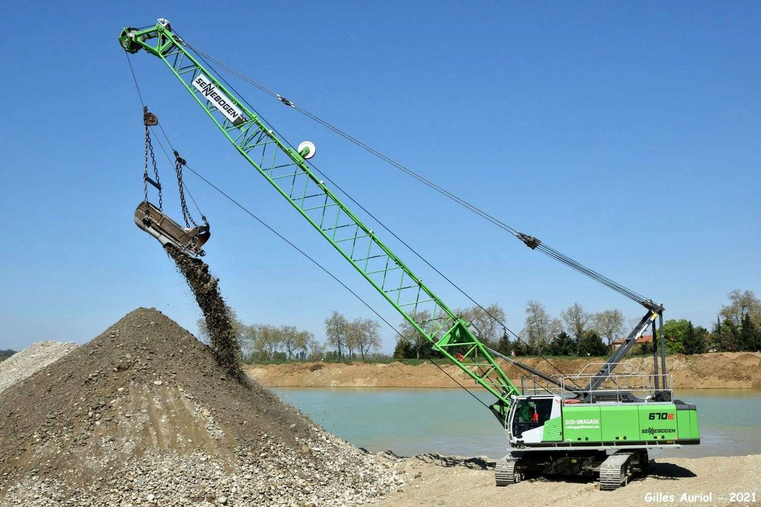 Sud Dragage, spécialiste du dragage, de l’extraction et de l’excavation - dragline verte